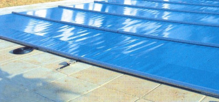 Coberturas Carre Bleu Walu Pool Evolution Proteccao Piscina Seguranca Piscinas Construcao De Piscinas Piscinascasapena